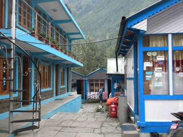 Nar-Phu Valley Trek